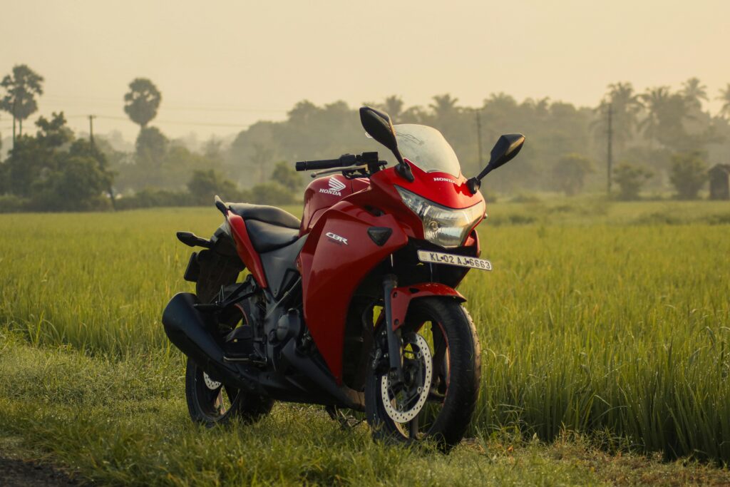 Honda CBR 650R का 649cc इंजन और एक्सॉस्ट सिस्टम