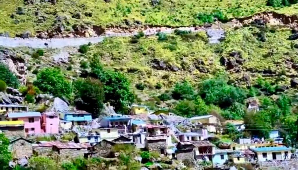 Mana Village