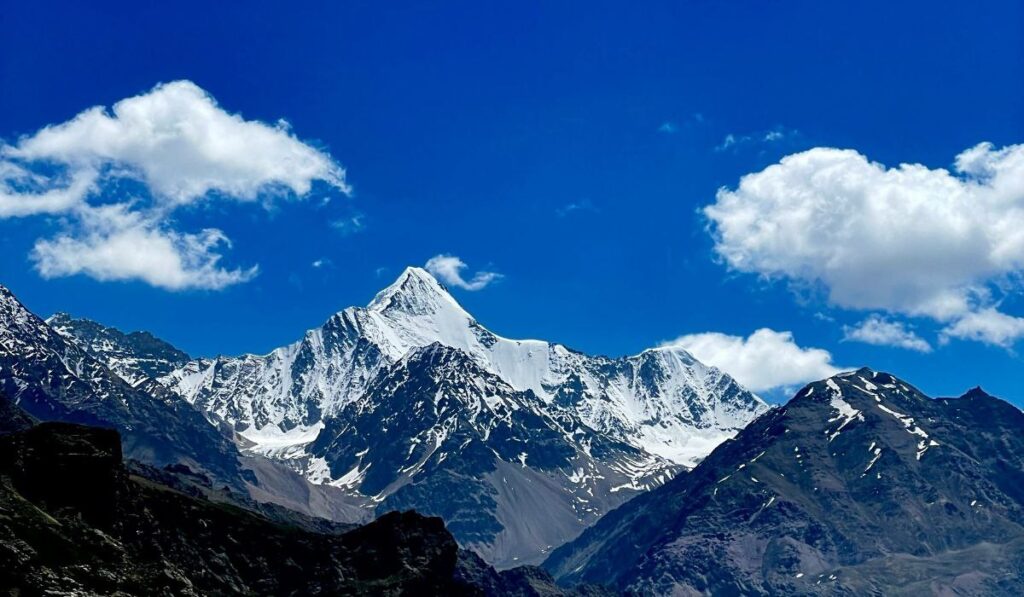 Adi Kailash Yatra 2025 – अब बिना पासपोर्ट के करें कैलाश दर्शन!